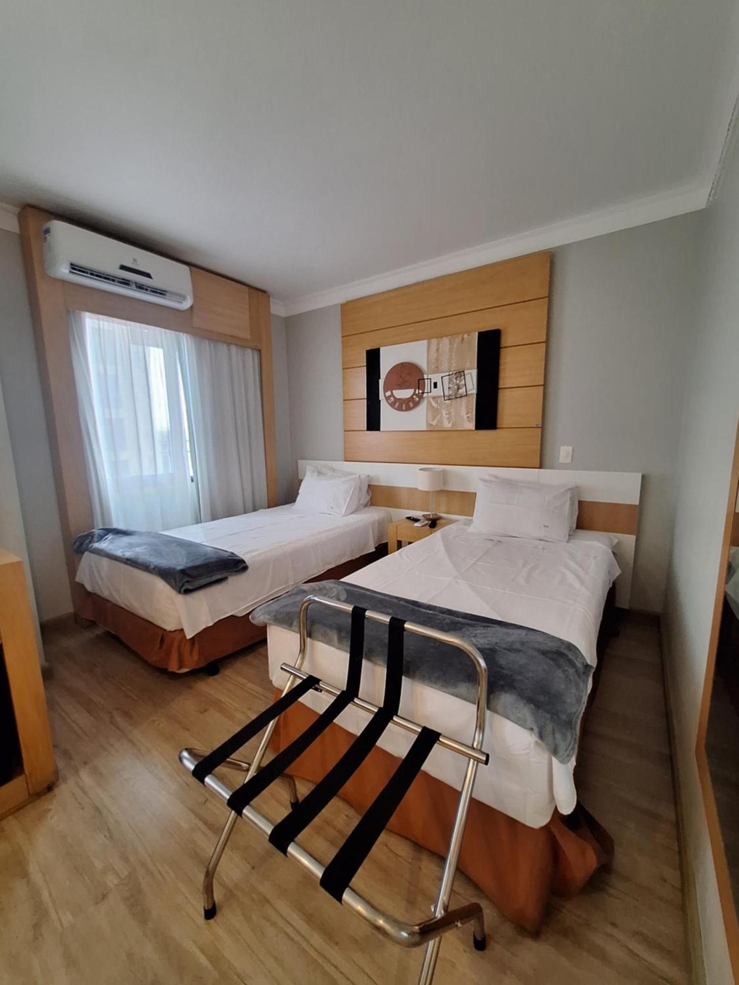 Flat Nobil Em Frente Ao Aeroporto Congonhas Gratis Garagem 914 * Sao Paulo