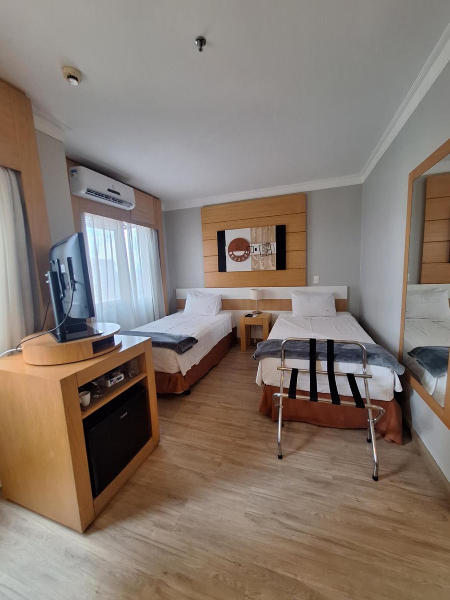 Flat Nobil Em Frente Ao Aeroporto Congonhas Gratis Garagem 914 Apartamento São Paulo